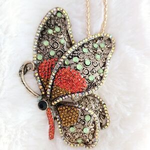 Jumbo butterfly Pendant Necklace Nwt
